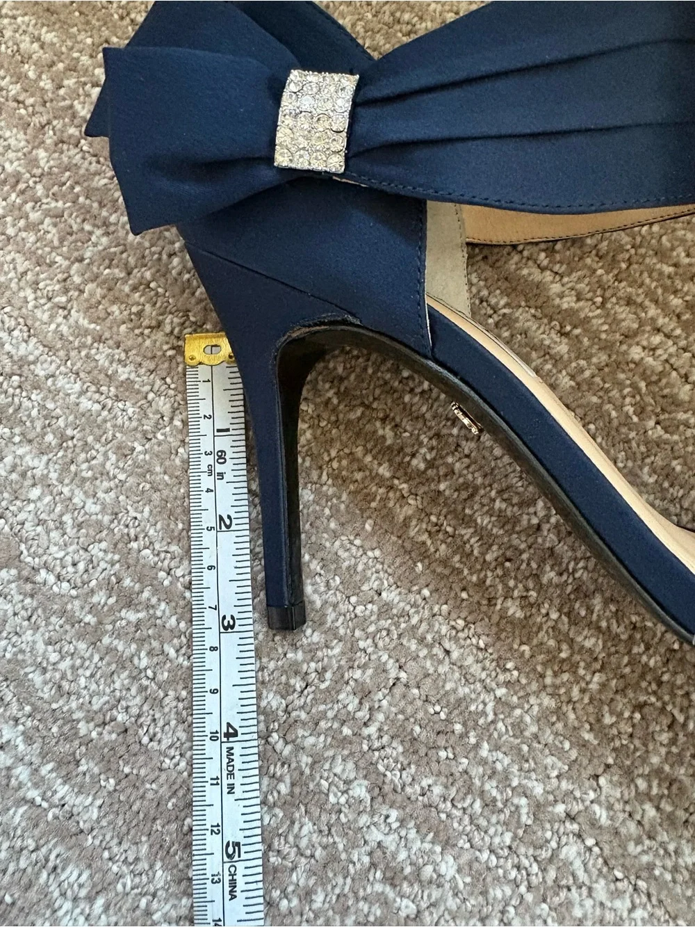 Nina Navy Satin High Heels with Rhinestone Bow Accents Size 8 - Picture 7 of 9